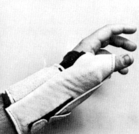 IMPACTO 700-11LLH WRIST SUPPORT IMPACT 3/16 SUEDE - Wrist Supports